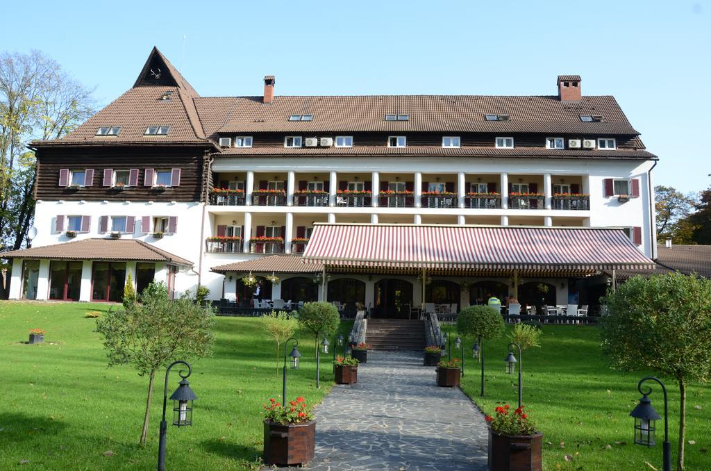 Hotel Gradina Morii Sighetu Marmaţiei Exterior foto